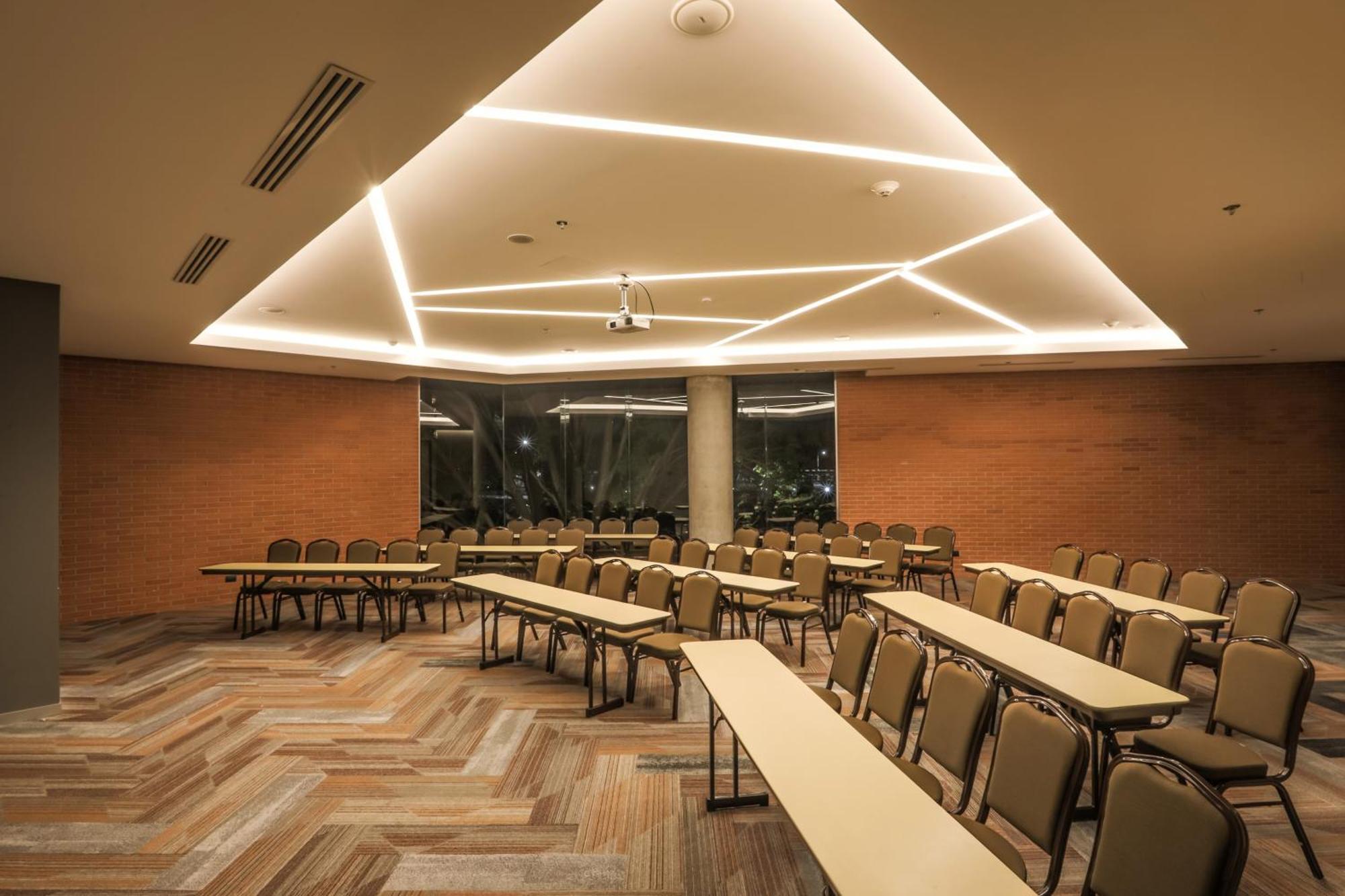 Four Points By Sheraton Puebla Exterior photo